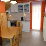 István Ház Apartamento *