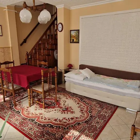 Istvan Haz Appartement *