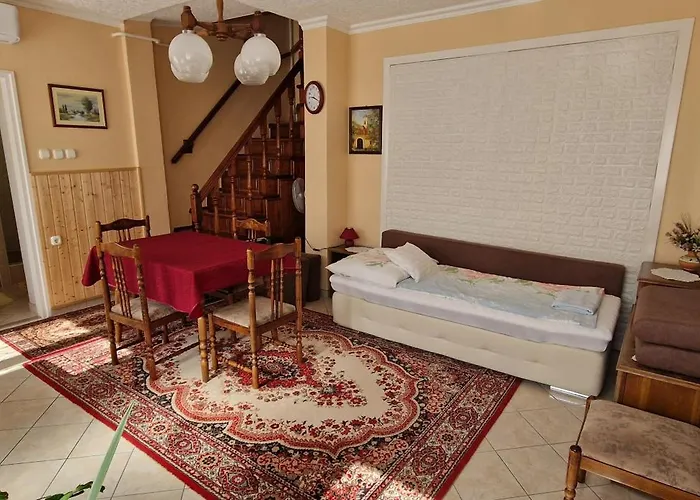 István Ház Apartman *