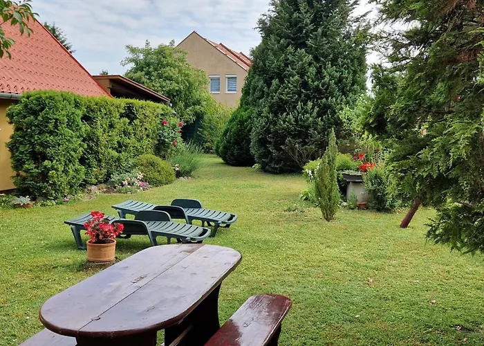 István Ház Apartman Balatonkeresztúr